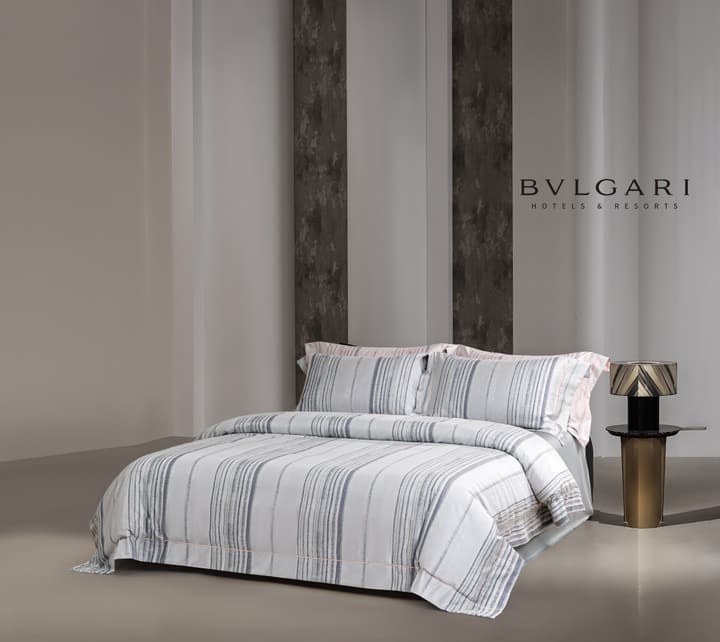 Hotel Grand Pima Cotton & Silk Jacquard Four-Piece Bedding Set in Cool Gray Jacquard