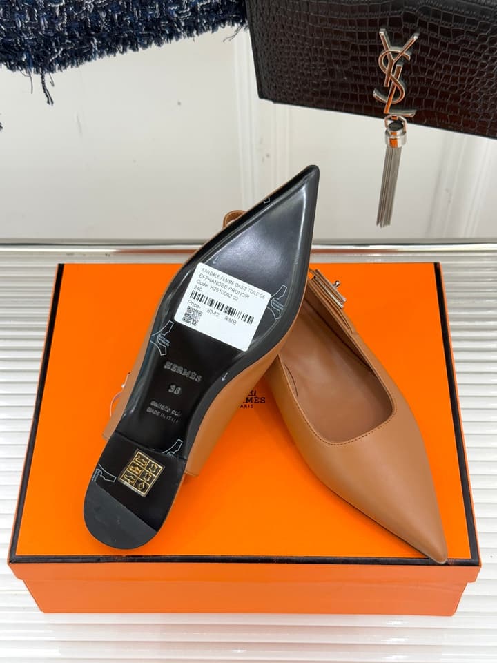 Hermès Kelly Buckle Pointed Toe Flat Sandals in Cream Beige
