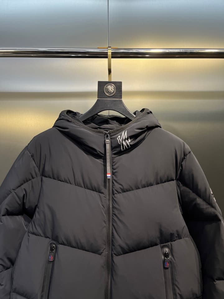 Moncler Grenoble Arcesaz Hooded Down Jacket in Black