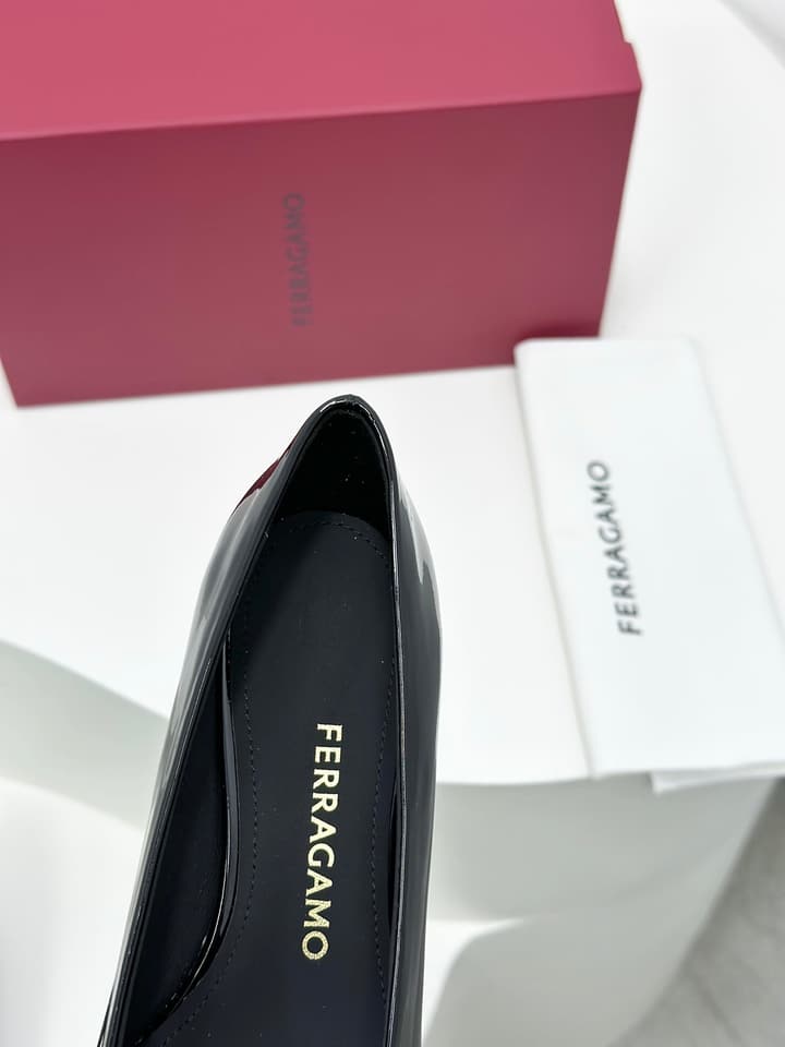 Ferragamo Vara Patent Leather Square Toe Pumps in Black Patent Leather (1cm Heel)