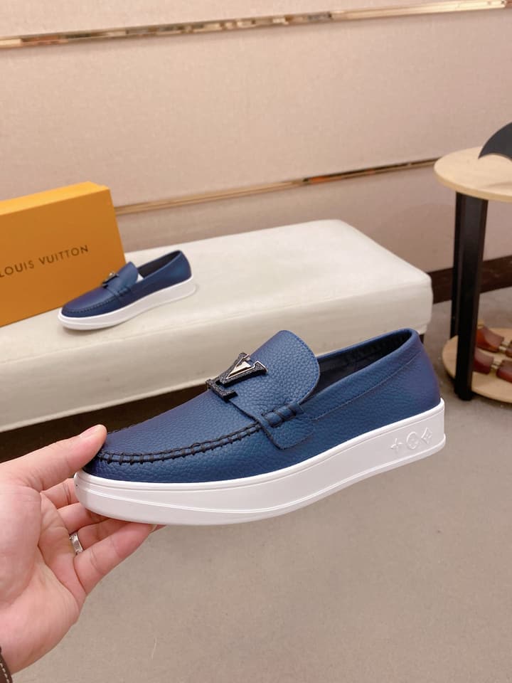 Louis Vuitton New Release Luxury Leather Loafers in Brown Loafer