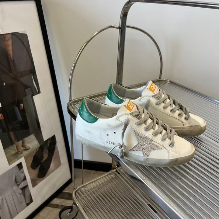 Golden Goose Superstar Graffiti Sneakers – SS22 in Black Star Rose Gold Toe