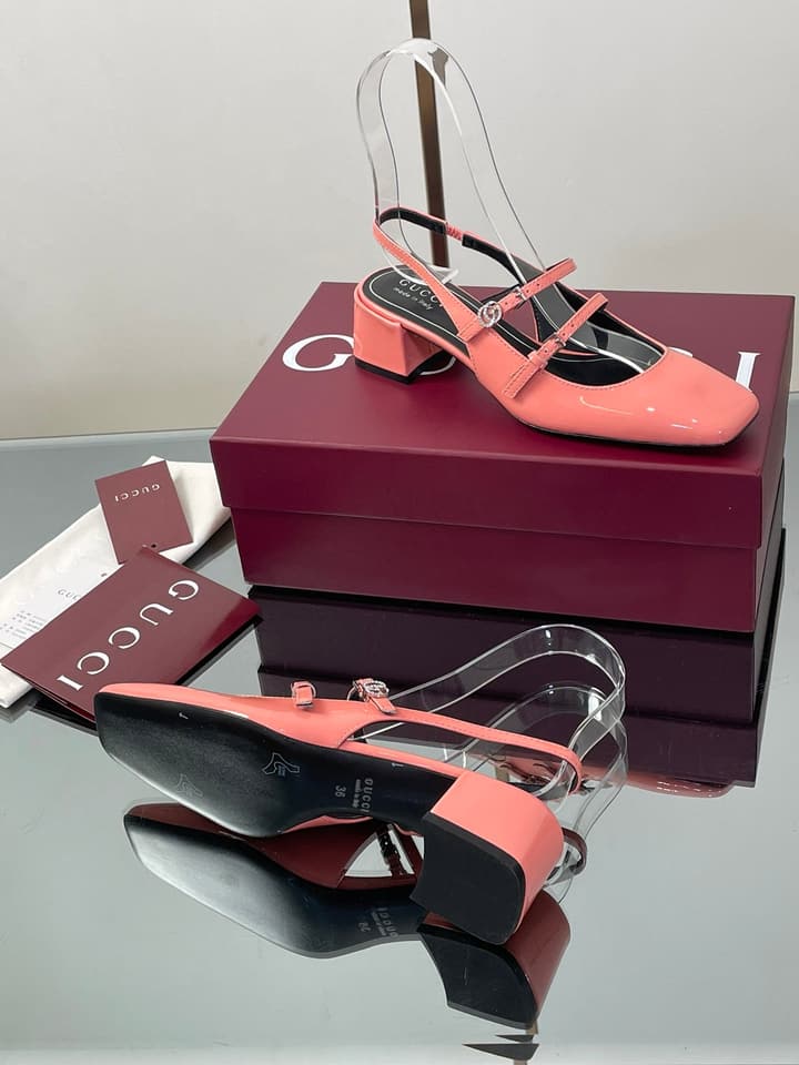 Gucci Crystal Double G Slingback Pumps – 2025 Fall Collection in Burgundy Red