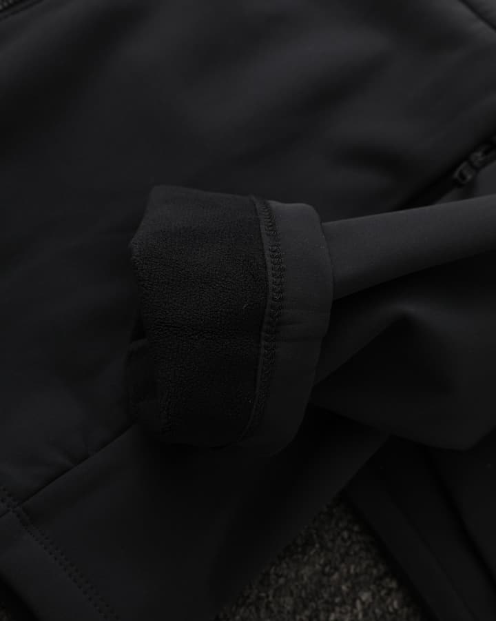 Arc'teryx 3-in-1 Detachable Windbreaker Jacket – 24FW in Black