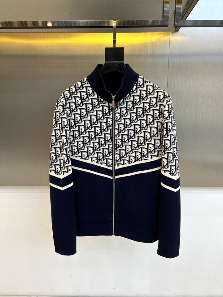 Gucci GG Logo Knit Zip Jacket – 2025FW in Black Monogram Knit