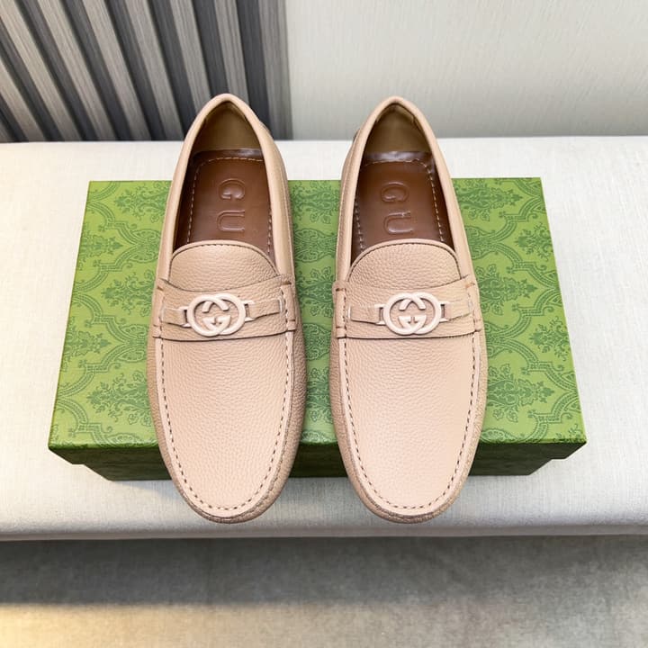 Gucci Premium Leather Loafers in Black Embossed Leather
