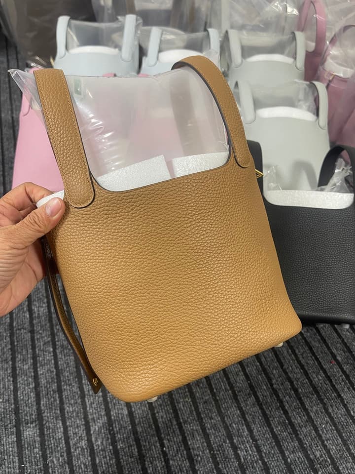 Hermes Picotin 18 Bag