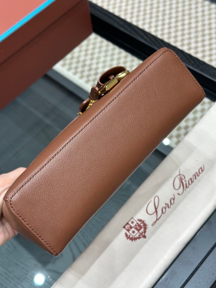 Loro Piana Extra Bag L23