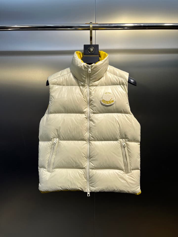 Moncler Lipsi Men's Down Vest – Early Autumn Collection in Black