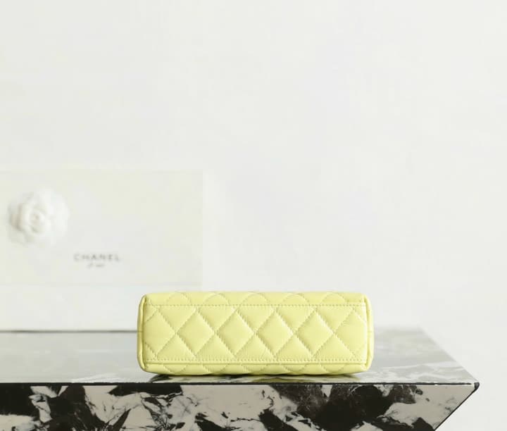Chanel Classic Kelly Chain Handbag
