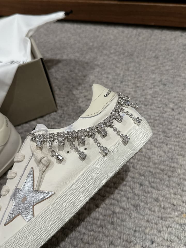 Golden Goose Distressed Sneakers – 2024 Spring/Summer Collection