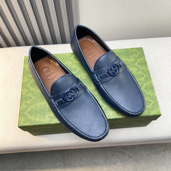 Gucci Premium Leather Loafers in Black Embossed Leather