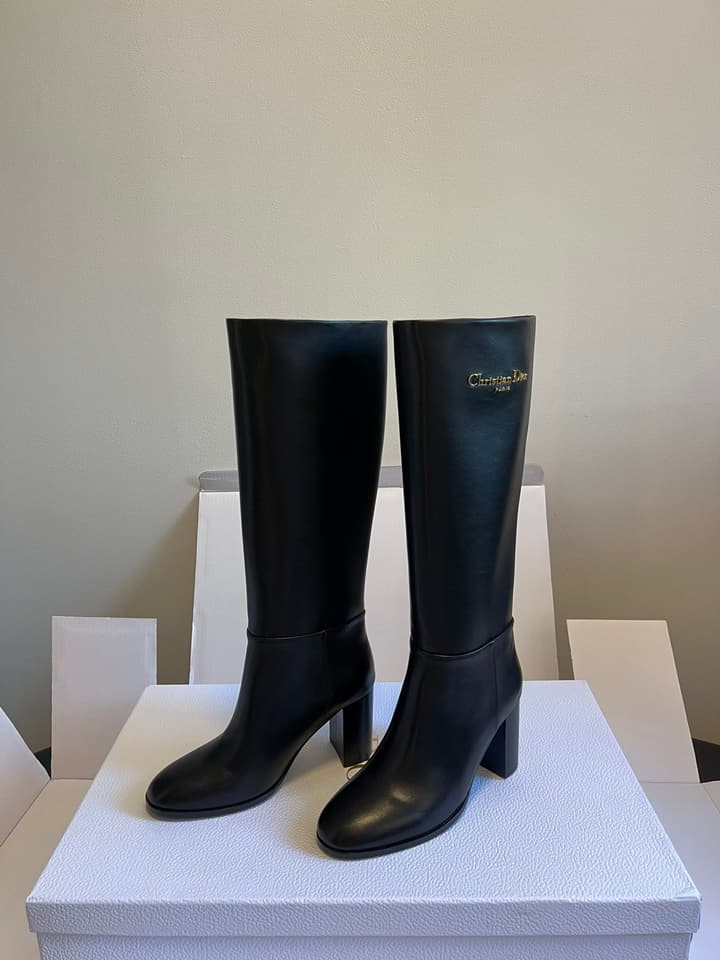 Dior Minimalist Chunky Heel Knee-High Boots – Autumn/Winter Collection