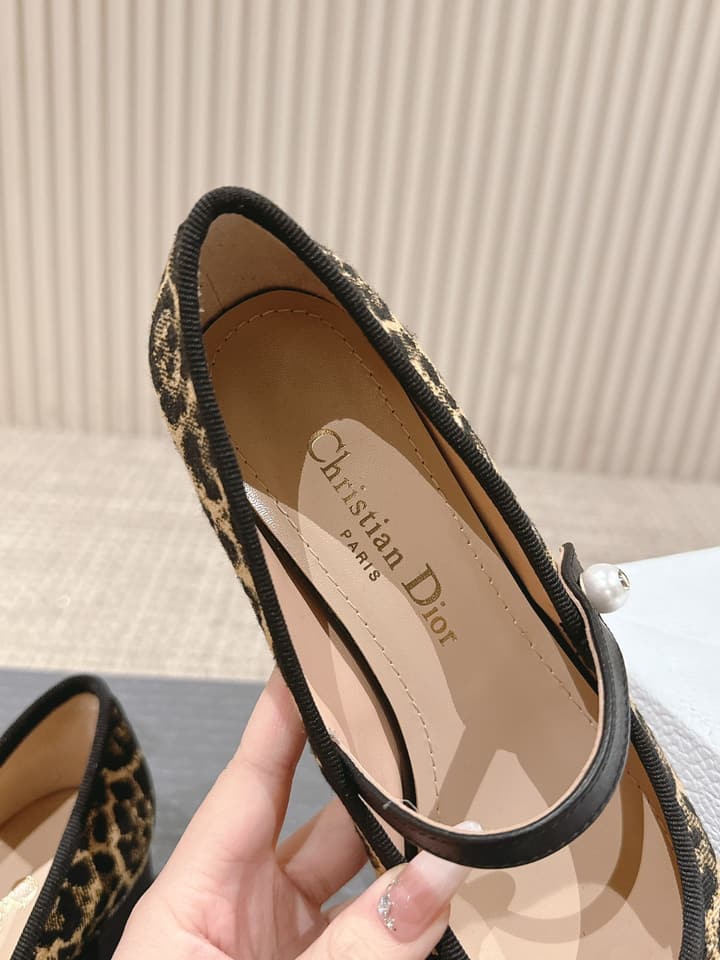 Dior Cannage Ballet Flats – 2024 Early Spring Haute Couture Collection in Leopard Print Mary Jane