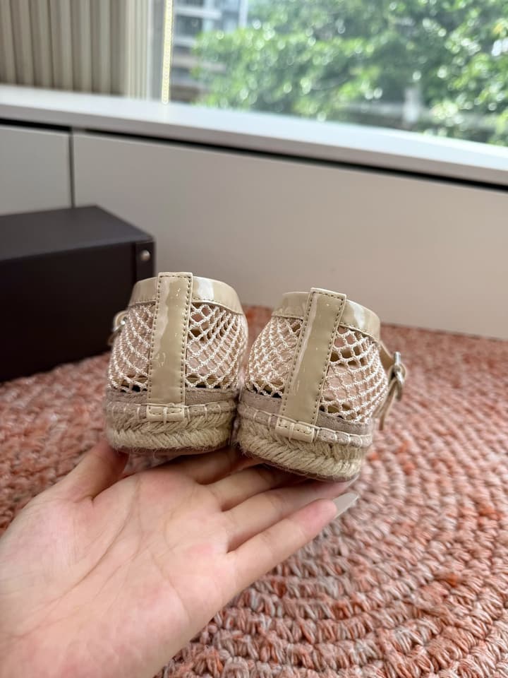 Alaïa Woven Fishnet Mules – 2026 Spring/Summer Collection in Beige