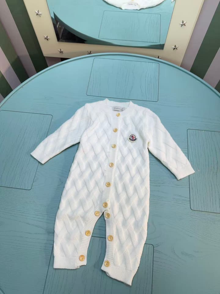 Moncler Classic Knitted Infant Romper – Kids Collection – 2025FW in White Knitted Romper