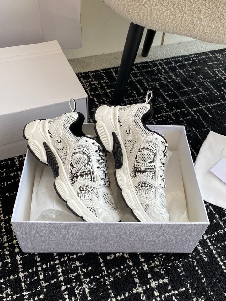 Dior Chrono Futuristic Sneakers – 24SS in White Mesh With Black Accents