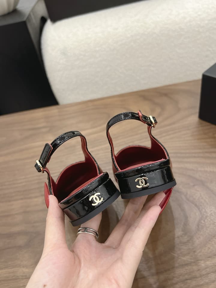 Chanel Leather Flats – 2026