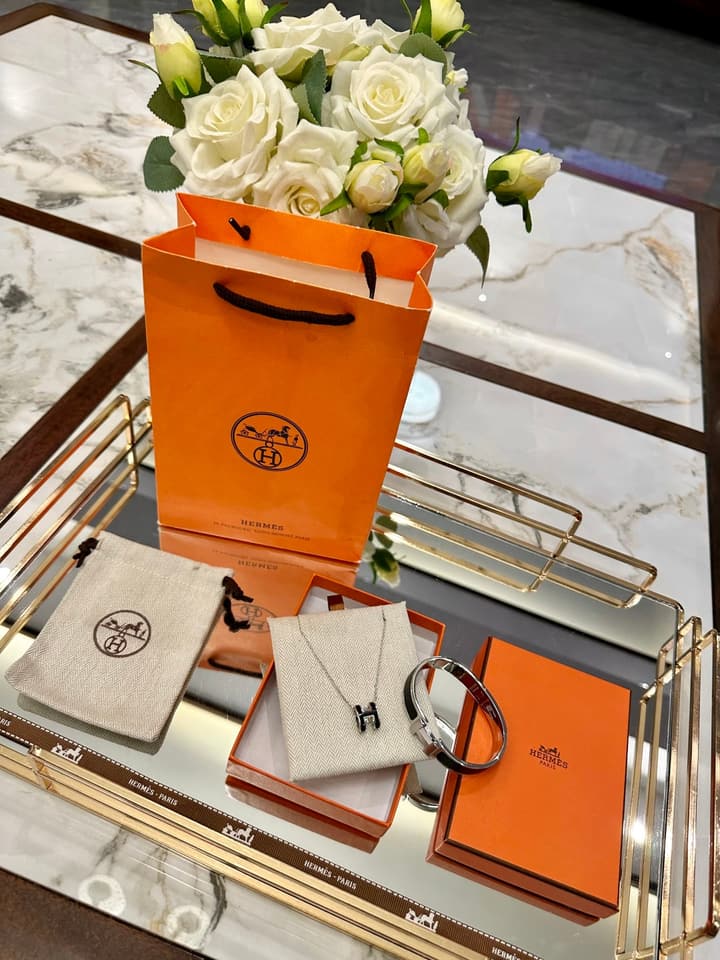 Hermès Oval Enamel 18K Gold Plated Jewelry Set