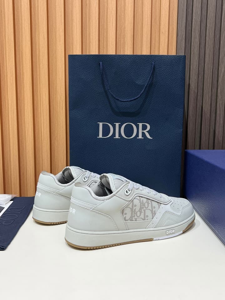 Dior B27 Unisex Sneakers – 2025 Collection in Beige With Dark Green Accents