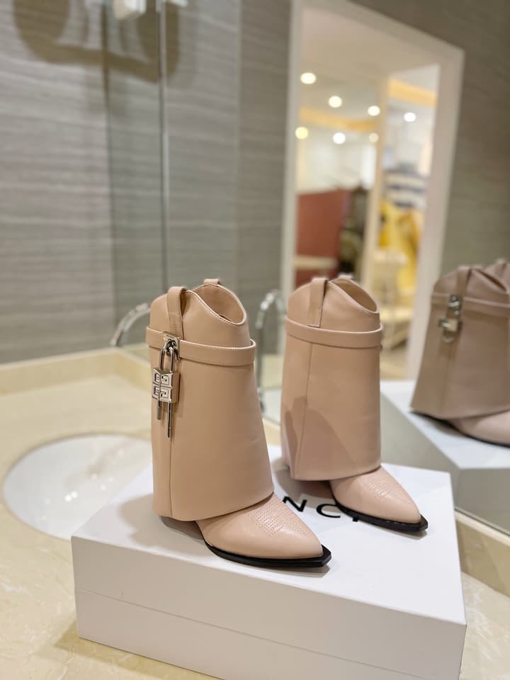 Givenchy Embroidered Lock Ankle Boots – 2023SS in Blush Leather