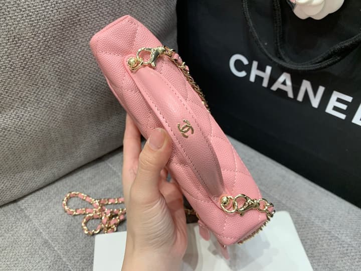 Chanel Grained Calfskin Chain Clutch – Cruise Collection – 25C