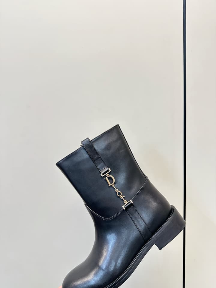 Dior British Style Motorcycle Boots – 26FW