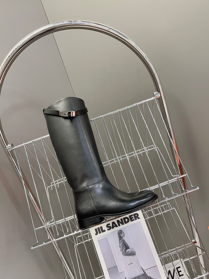 Hermès Kelly Rider Boots – Autumn/Winter Collection in Polished Black