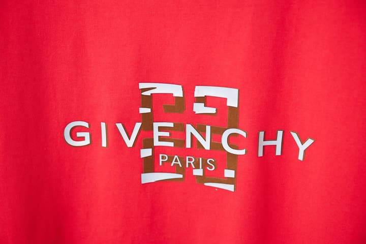 Givenchy Classic Logo Short-Sleeve T-Shirt – 26SS in Black