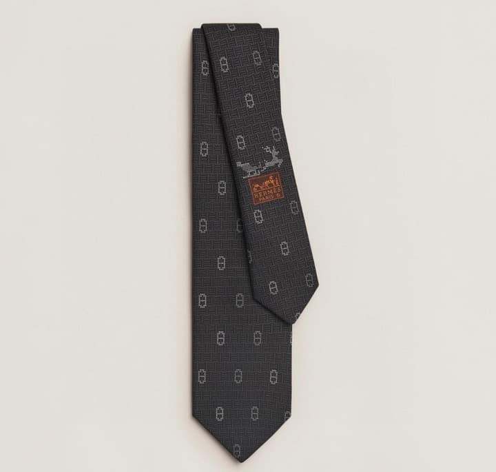 Hermès Men's Winter Anchor Chain Silk Tie – New Collection in Black