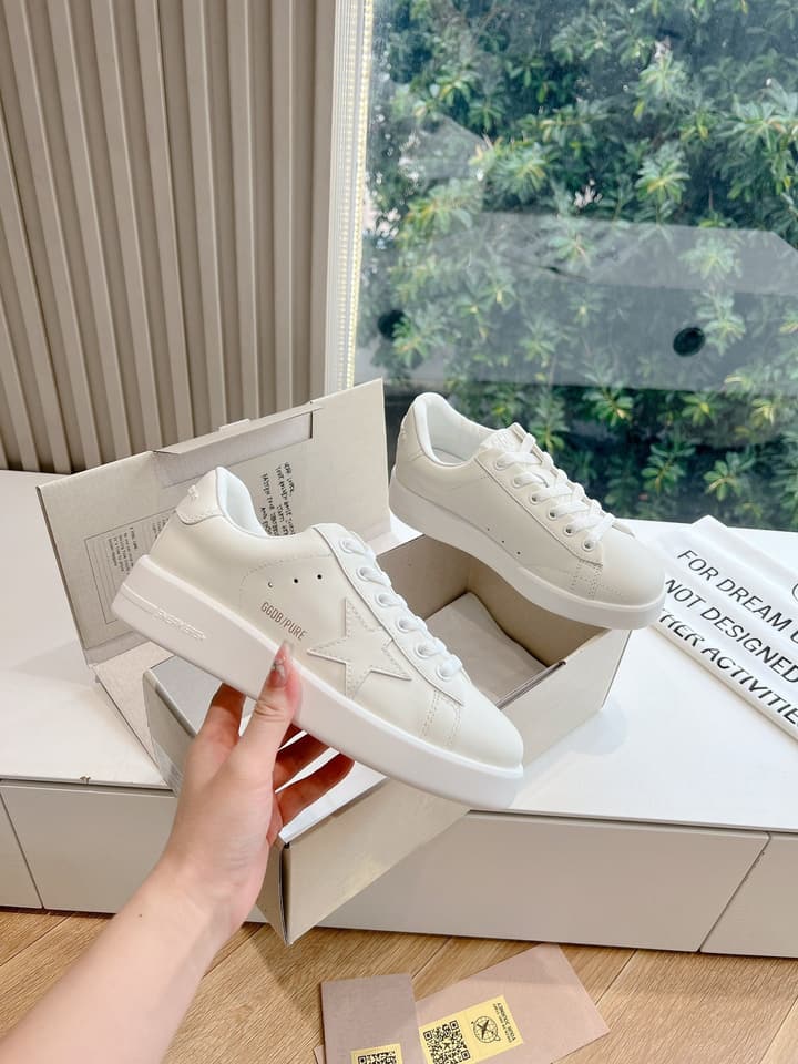 Golden Goose Space Distressed Sneakers – 2024 Collection in White 1