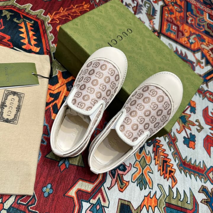 Gucci Kids Footwear – Kids Collection in Beige Plaid Slip-on