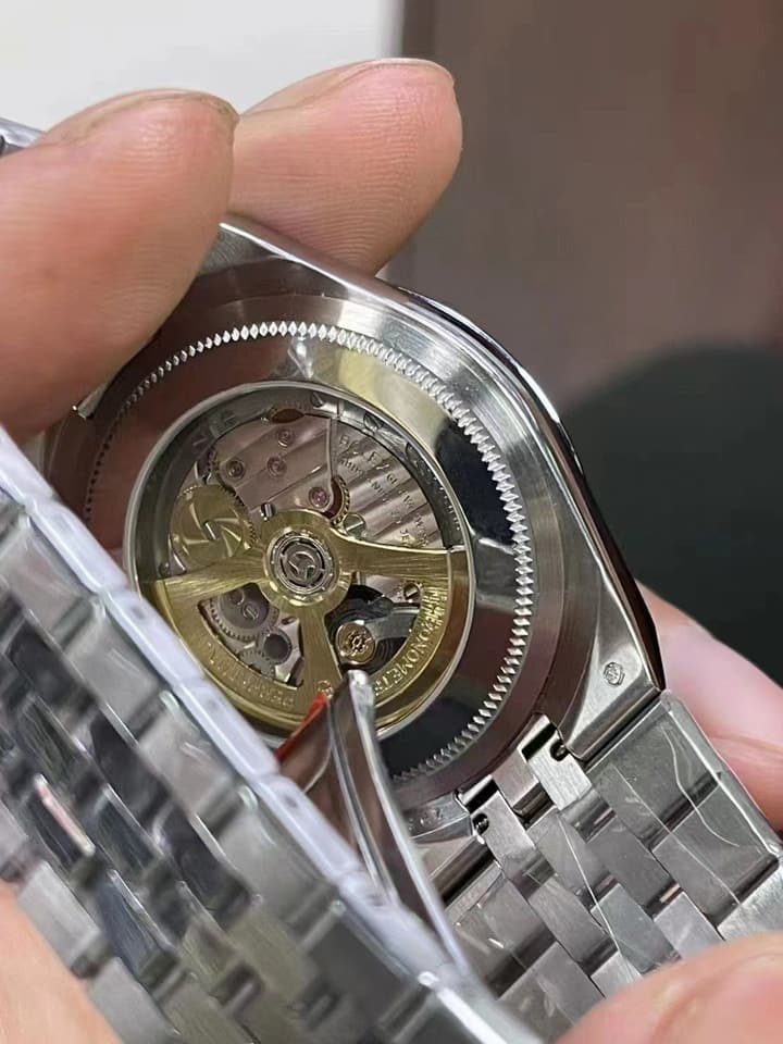 Rolex Land-Dweller Mechanical Watch – 2025 Collection in Gold