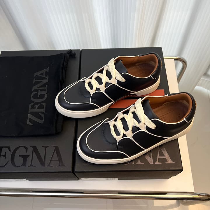 Zegna TIZIANO Calfskin Low-Top Sneakers in Black With White Sole