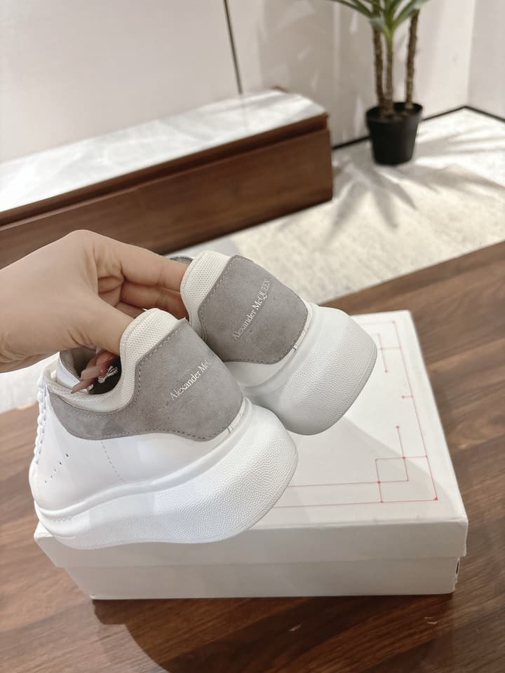 Alexander McQueen 2025SS Double-Layer Tail Sneakers
