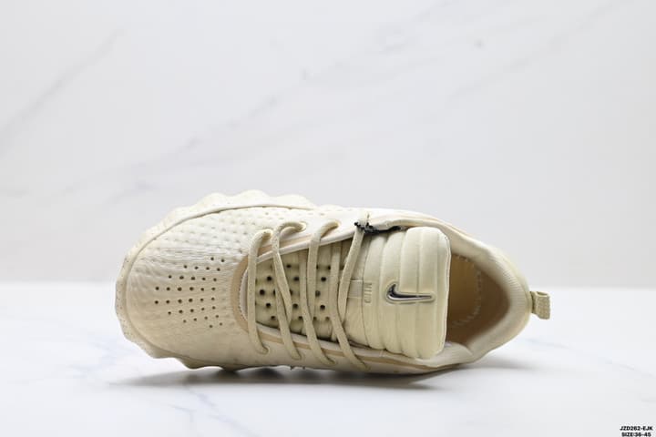 Nike Mind 002 Technology Training Shoes in Black