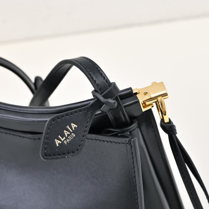 Alaïa Mini Clip Bag in Black