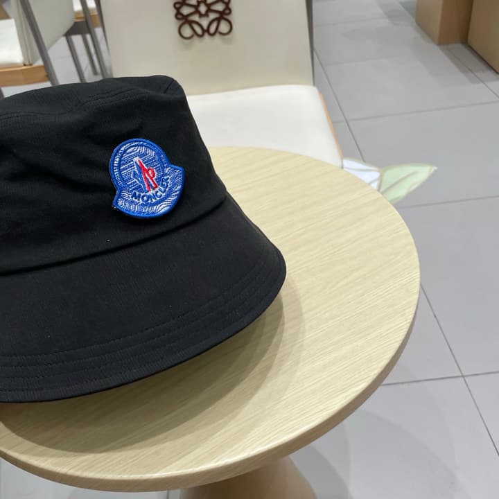 Moncler 2025 Autumn Bucket Hat in Black