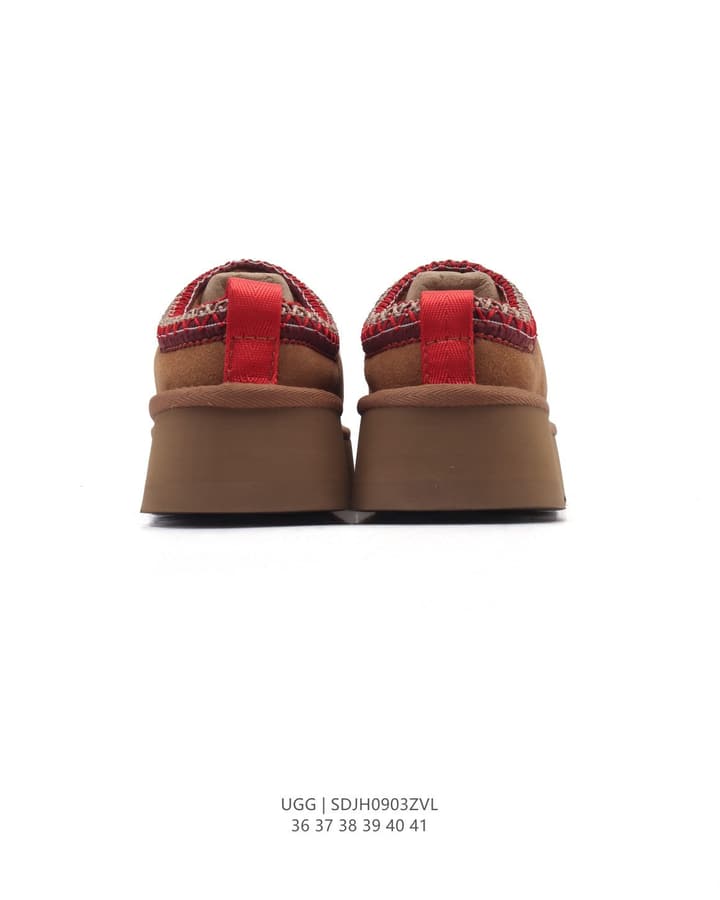 UGG Tire-Sole Snow Slippers in Black