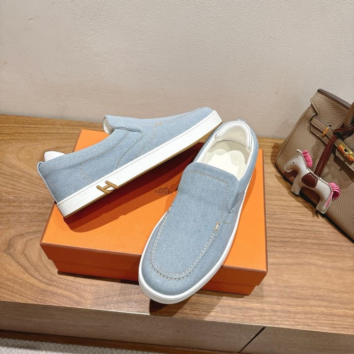 Hermès Classic Lightweight Couple's Slides – SS25 in Black Leather
