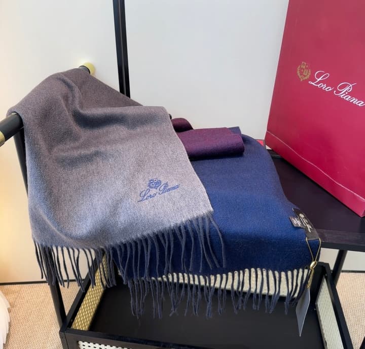 Loro Piana Plaid Wool Scarf in Beige/dusty Blue
