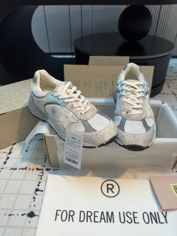 Golden Goose Deluxe Brand Sneakers