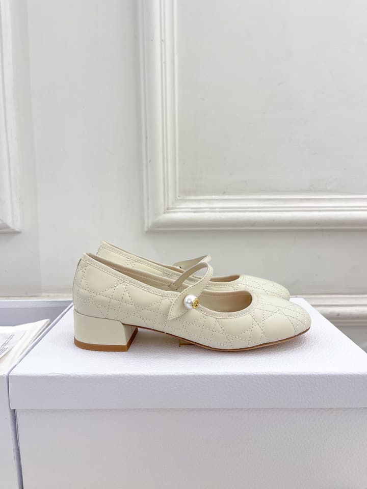 Dior Cannage Pearl Ballet Pumps – 2024 Early Spring Collection in Cream Mary Jane