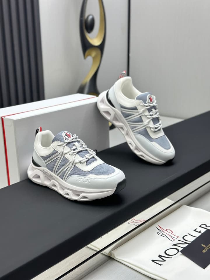 Moncler Trailgrip GTX Performance Running Shoes in Black