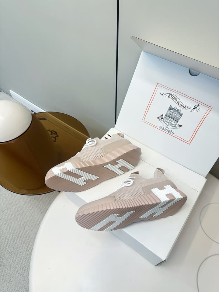 Hermes Classic Couple's Casual Sneakers in Light Beige