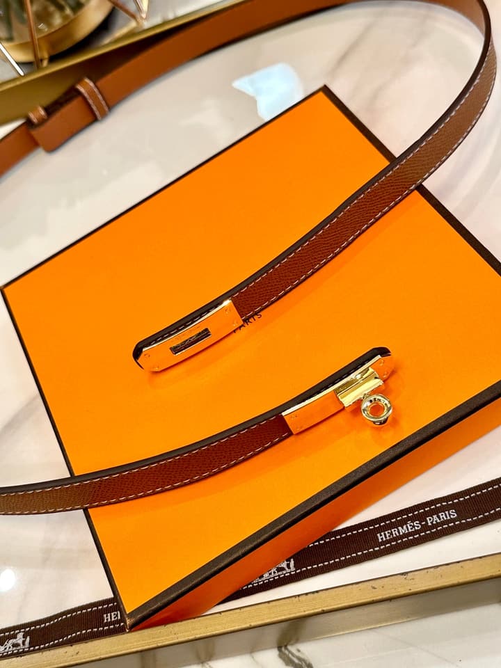Hermès Slim Leather Belt – 2.0cm in Black With Silver Buckle