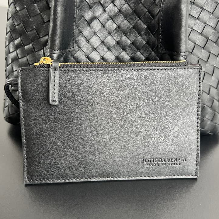 Bottega Veneta Pinacoteca Small Tote Handbag – 2025SS in Burgundy With Light Blue Lining A