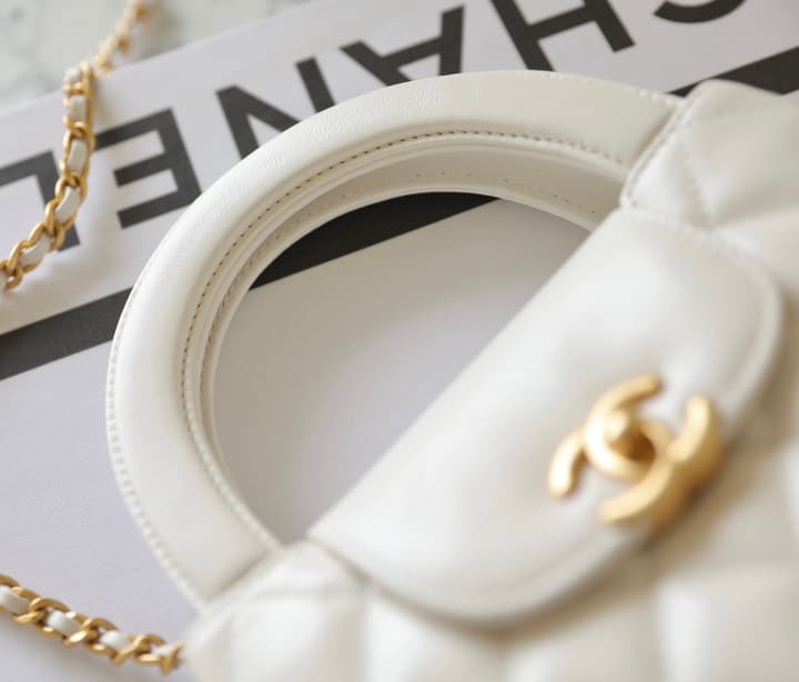 Chanel Kelly Chain Handbag