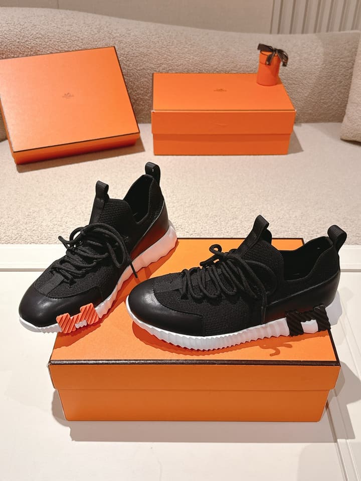 Hermès Classic Couple's Casual Sneakers in All Black