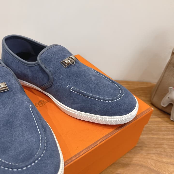 Hermès Lightweight Couple's Loafers – 25SS in Coral